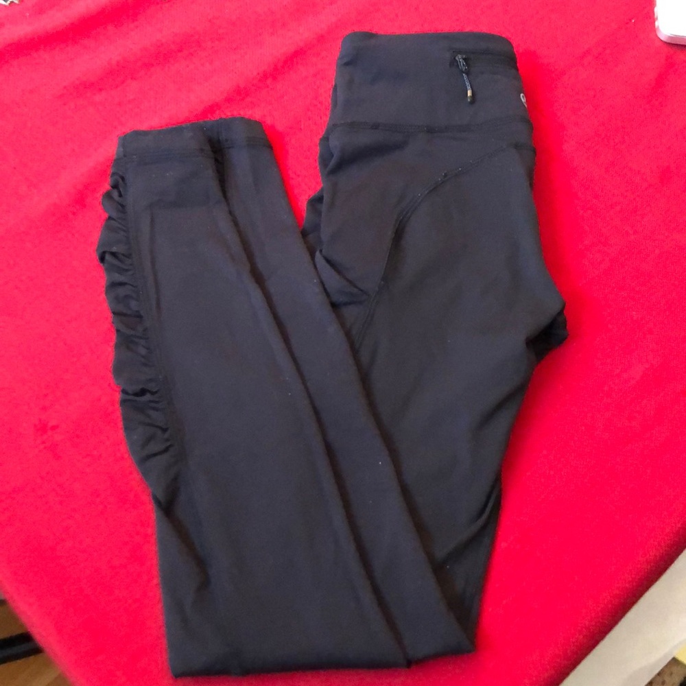 Lululemon leggings excellent used condition -sz 4